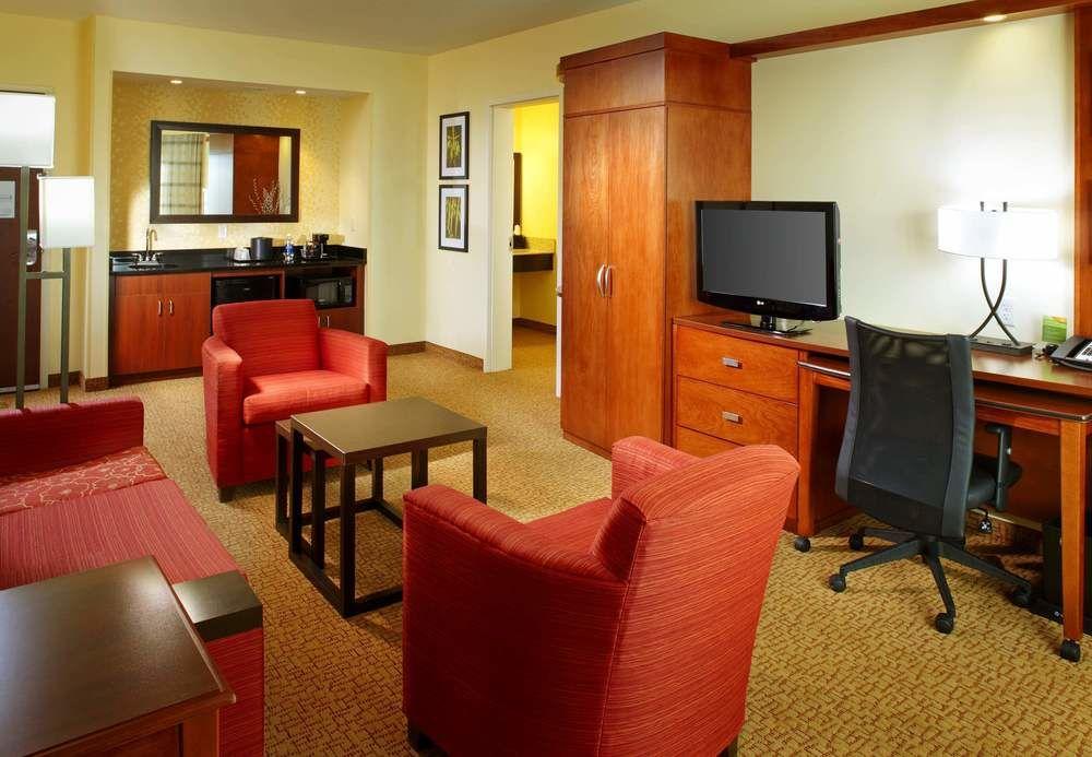 Courtyard By Marriott Pittsburgh Washington Meadow Lands Hotel Екстериор снимка