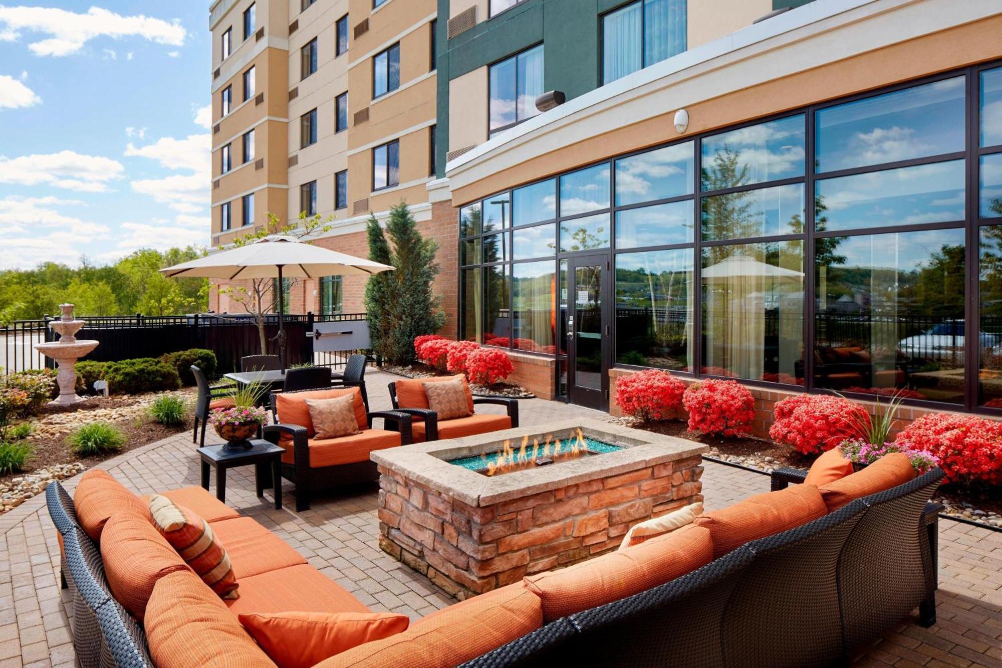 Courtyard By Marriott Pittsburgh Washington Meadow Lands Hotel Екстериор снимка