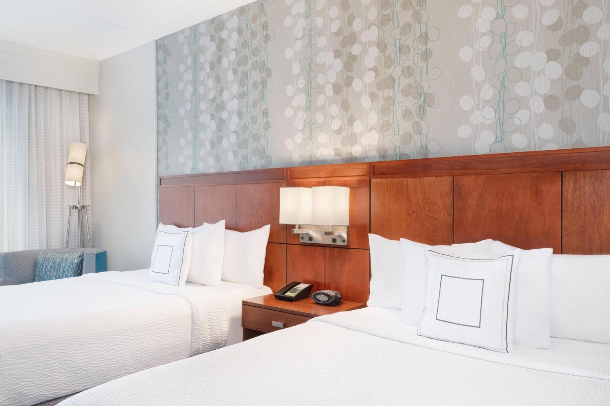 Courtyard By Marriott Pittsburgh Washington Meadow Lands Hotel Екстериор снимка