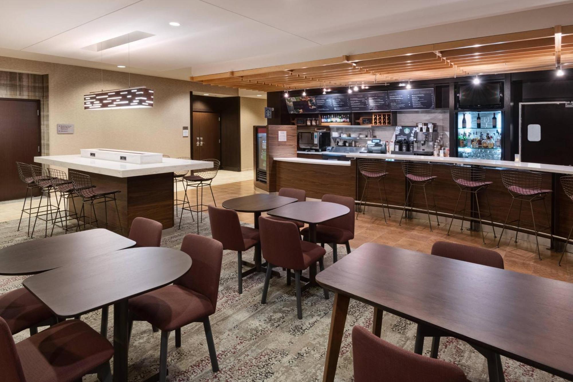 Courtyard By Marriott Pittsburgh Washington Meadow Lands Hotel Екстериор снимка