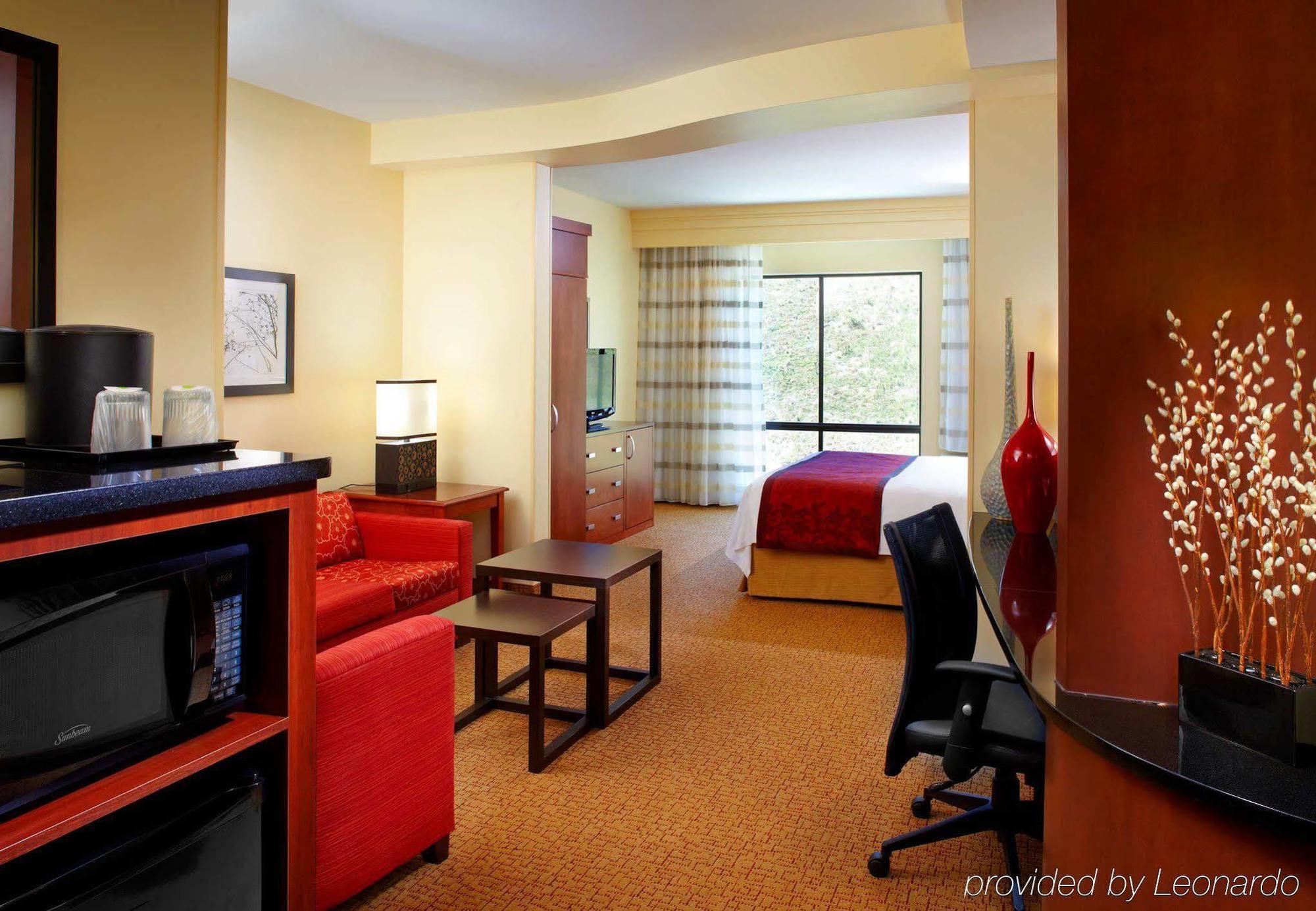 Courtyard By Marriott Pittsburgh Washington Meadow Lands Hotel Екстериор снимка